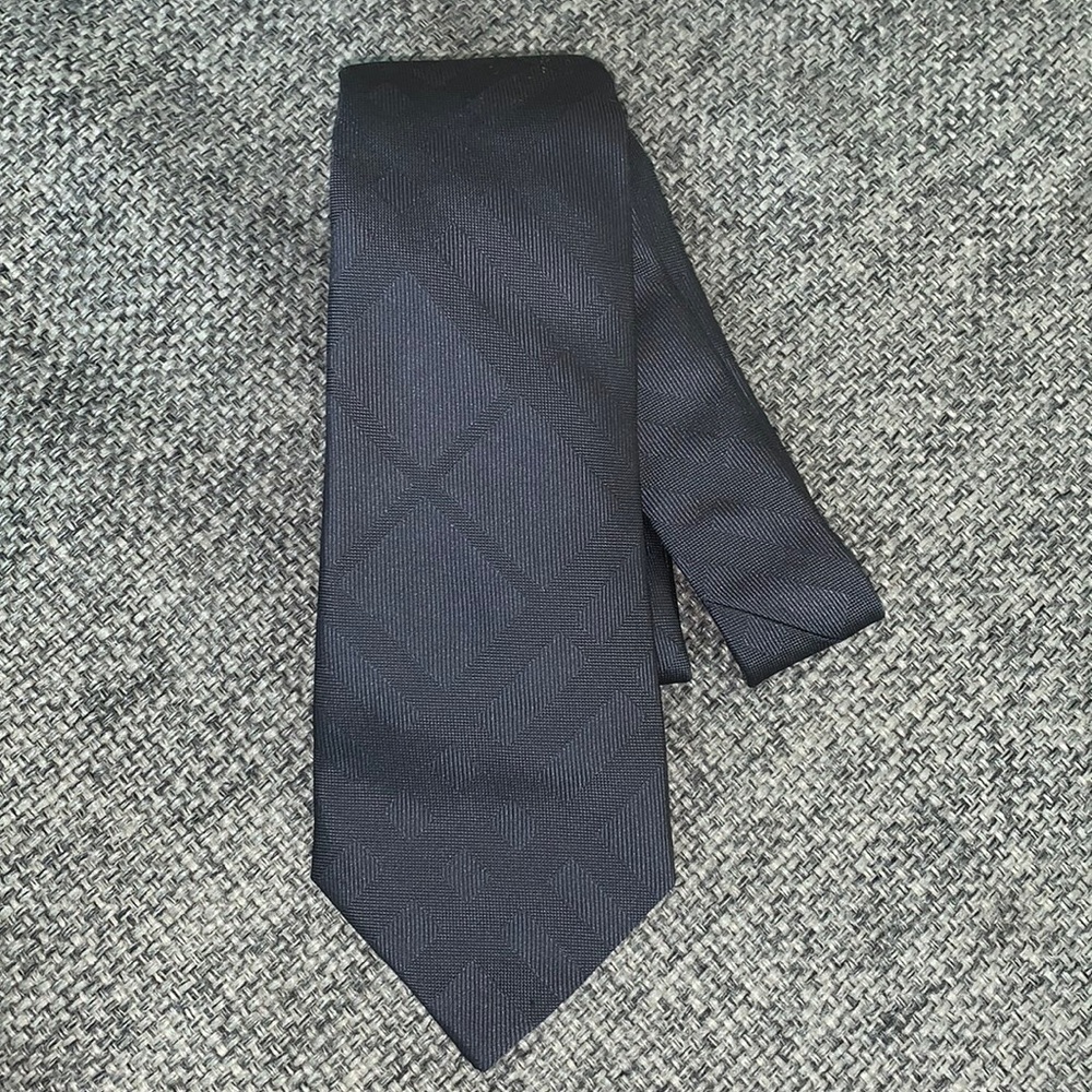 *NWOT* BRAND NEW AUTHENTIC BURBERRY SILK CHECK TIE